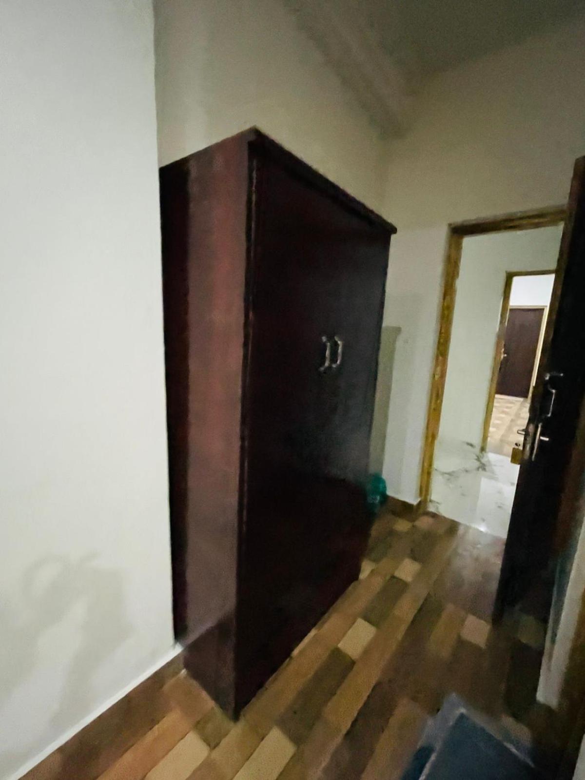 ホテル Lawang Residency レー エクステリア 写真